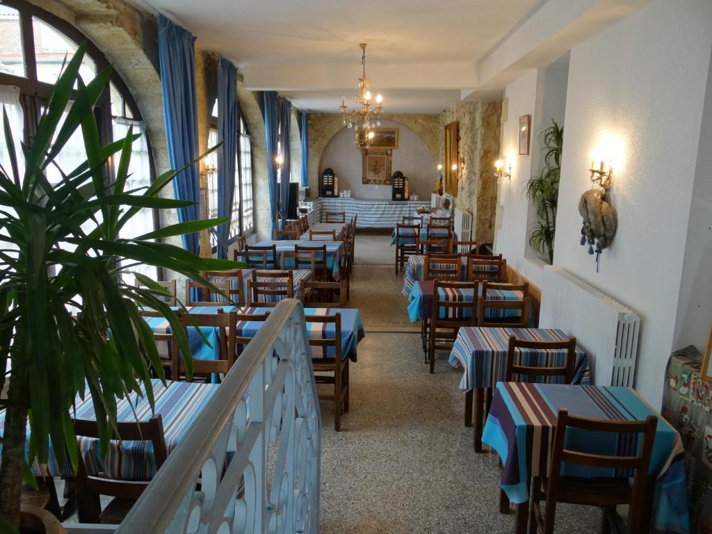 Hotel Restaurant des Thermes Castéra-Verduzan Exterior foto